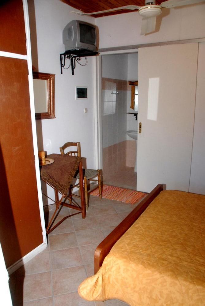 Appartement Pansion Limni *